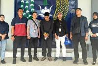 Babul (tangan terikat) saat tiba di Lapas Kota Tarakan. (Foto: Dok Penkum Kejati Kaltara)