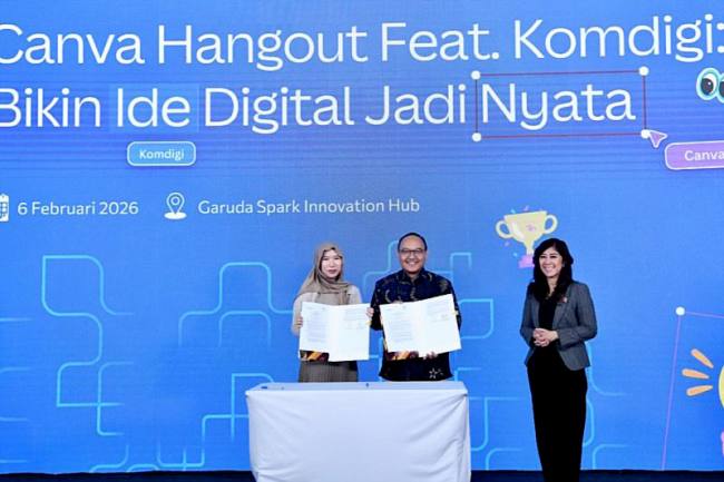 Kementerian Komunikasi dan Digital dan Canva sepakat bekerja sama untuk membagikan 8.000 akun Canva Pro gratis kepada talenta kreatif dan pelaku UMKM dalam acara di Garuda Spark Innovation Hub Jakarta, Jakarta Pusat, Jumat (06/02/2026). (Foto: Kementerian Komunikasi dan Digital)
