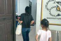 Ibu dan Anak asal Taiwan diamankan petugas Imigrasi Singkawang, Kamis (29/1/2026). (Foto: Istimewa)