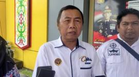 
Kepala Seksi Lalu Lintas Angkutan Laut dan Usaha Kepelabuhanan KSOP Kelas III Sampit Gusti Muchlis saat diwawancarai mengenai persiapan Angkutan Lebaran 2026, Sampit, Jumat (6/3/2026). (Antara/Devita Maulina)