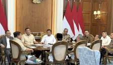 Presiden Prabowo Subianto menerima Wakil Ketua DPR RI, Prof Sufmi Dasco Ahmad, didampingi beberapa Menteri Kabinet Merah Putih di Istana Merdeka, Jakarta, Rabu (4/3/2026). (Dok Sekretariat Presiden)