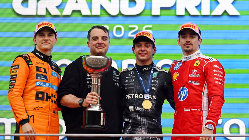 Podium Juara F1 GP Jepang. (Formula 1)