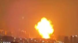 Serangan Iran terhadap kilang minyak Haifa, Israel. (Foto: Istimewa)