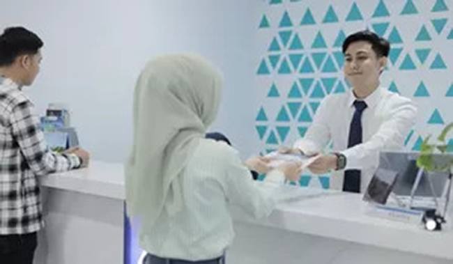 BERAMAL- Lewat UPZ, Bank Kalsel ajak masyarakat berbagi di bulan Ramadan. (Foto: HumasBankKalsel)