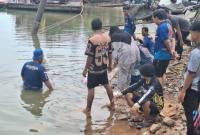 Seorang pelajar dari SD Khairul Ummah, berusia 12 tahun dilaporkan tenggelam di Sungai Alalak, kawasan Jalan Tembus Perumnas RT 41, Banjarmasin Utara, Kamis (19/3/2026) (SuarIndonesia/DO)