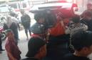 Tim Relawan Rescue gabungan evakuasi jenazah ke Ruangan Instalasi Pemulasaraan Jenazah Rumah Sakit Umum Daerah (RSUD) Ulin Banjarmasin,,  Selasa (31/3/2026) siang. (SuarIndonesia/DO)