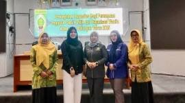 Anggota DPRD Balangan, Nur Fariani, menghadiri kegiatan peningkatan kapasitas bagi perempuan anggota partai politik dan organisasi wanita di Kabupaten Balangan.