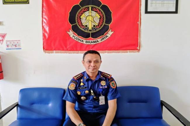 Maulana Fatahillah, Kepala Satpol PP dan Damkar Provinsi Kalimantan Selatan. (Dok Pemprov Kalsel)