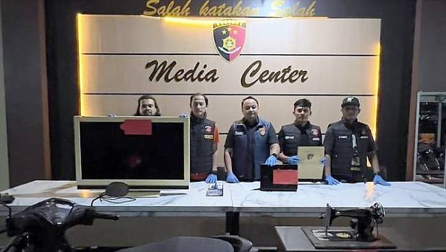 
Barang bukti curian yang diamankan polisi. (Dok Polresta Pontianak)