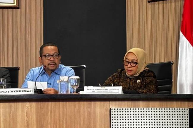 Kepala Staf Kepresidenan Muhammad Qodari (kiri) dan Menteri PPPA Arifah Fauzi dalam konferensi pers di Jakarta, Rabu (22/4/2026). (Antara/Prisca T Violleta)