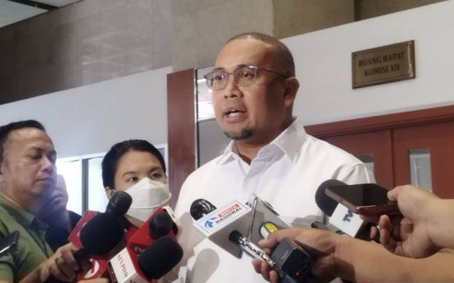 Andre Rosiade, Wakil Ketua Komisi VI DPR RI di kompleks parlemen, Jakarta, Rabu (1/4/2026). (Antara/Bagus A Rizaldi)