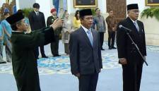 Wakil Menteri Koordinator Bidang Pangan (Wamenko Pangan) Hanif Faisol Nurofiq melakukan sumpah jabatan di Istana Negara, Jakarta, Senin (27/4/2026). (Foto: Sekretariat Presiden)