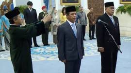 Wakil Menteri Koordinator Bidang Pangan (Wamenko Pangan) Hanif Faisol Nurofiq melakukan sumpah jabatan di Istana Negara, Jakarta, Senin (27/4/2026). (Foto: Sekretariat Presiden)