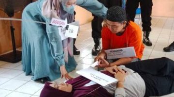 Andi Julianto pada waktu peragakan kasusnya