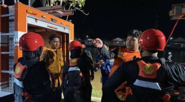 TIM SAR Gabungan Masih “Berjibaku” Pencarian Remaja Tenggelam di Sungai Martapura