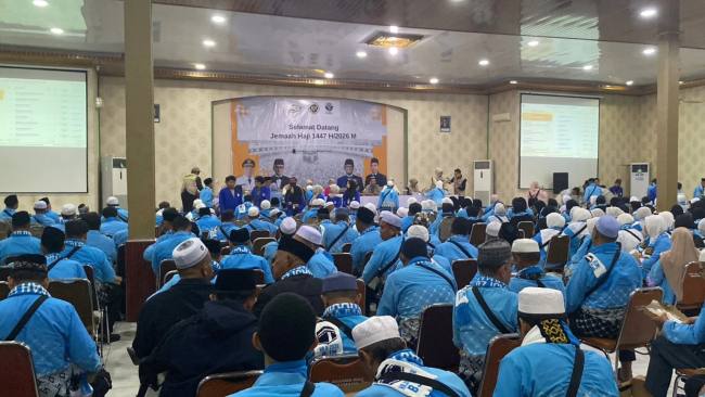 Pra CJH masuk Asrama Haji Embarkasi Banjarmasin, Kamis (23/4/2026) (SuarIndonesia/RW)