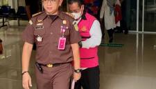 - Kasus proyek pengadaan sewa komputer, server, aplikasi dan jaringan, giliran dua mantan pejabat di Dinas Pendidikan (Ddsik) ditahan penyidik Kejaksaan Negeri (Kejari) Banjarmasin, Senin (27/4/2026) (SuarIndonesia/Ist)