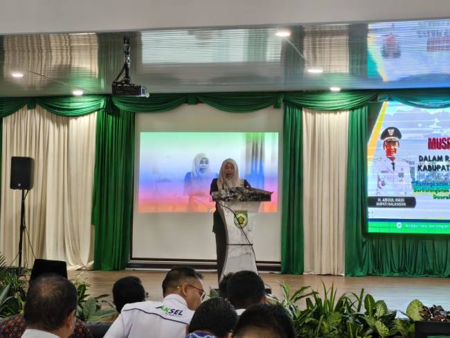 Ketua DPRD Balangan saat menyampaikan sambutan. Foto : Humas DPRD