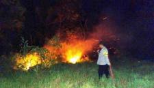 Foto ilustrasi - Seorang Babinsa sedang persiapan melakukan pemadaman karhutla di Petung, Kabupaten Penajam Paser Utara, Kalimantan Timur. (Foto: Dok BPBD Kabupaten PPU)