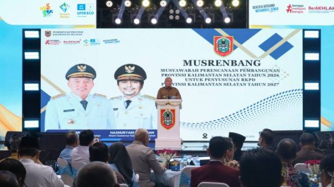 Gubernur Kalsel menyampaikan sambutan dan membuka Musrenbang RKPD 2027. Foto : Istimewa