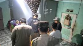 Pihak kepolisian saat ada di TKP. (Foto: Istimewa)