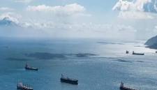 Foto Ilustrasi Selat Hormuz mulai dibuka kembali setelah kesepakatan gencatan senjata selama dua minggu antara Amerika Serikat dan Iran. (pixabay/ ELG21).