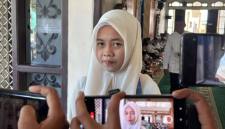 Sofia Kamila (13) jemaah haji termuda asal Kalsel. (detikKalimantan/Khairun Nisa)