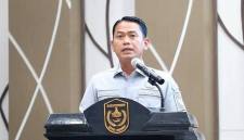 Wali Kota Banjarmasin HM Yamin HR saat memberikan sambutan pada kegiatan sosialisasi penguatan daya saing pasar rakyat di Balaikota, Selasa (19/5/2026). (Foto: Humas Pemko Banjarmasin)