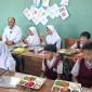 Kepala Badan Gizi Nasional (BGN) Dadan Hindayana meresmikan Satuan Pelayanan Pemenuhan Gizi (SPPG) di Citaringgul, Kecamatan Babakanmadang, Kabupaten Bogor, Jawa Barat, Senin (11/5/2026). (Foto: Antara/M Fikri Setiawan)
