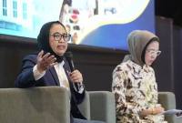Wakil Kepala BGN Bidang Komunikasi Publik dan Investigasi, Nanik S Deyang (kiri). (Foto: Dok BGN)