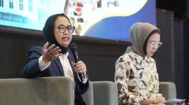 Wakil Kepala BGN Bidang Komunikasi Publik dan Investigasi, Nanik S Deyang (kiri). (Foto: Dok BGN)