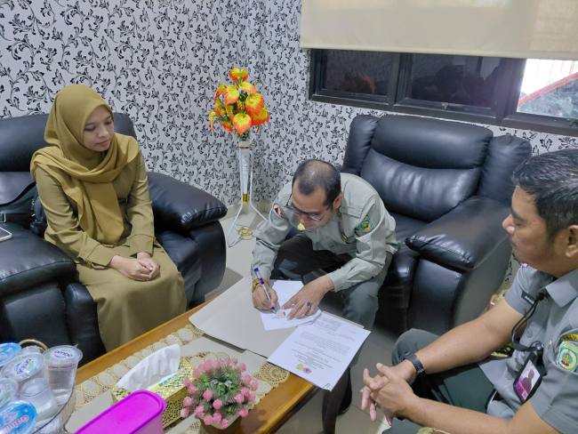 Sanggar Kegiatan Belajar (SKB) Balangan resmi menjalin kerja sama dengan Badan Penanggulangan Bencana Daerah (BPBD) Balangan melalui penandatanganan Memorandum of Understanding (MoU). Penandatanganan berlangsung di Kantor BPBD Balangan, Selasa (12/5/2026). - Foto: Mc.Balangan
