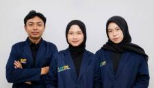 Tim mahasiswa FK UMPR peraih kategori poster terinformatif Ajang Nasional PALIAFEST 2026. (Foto: Dok UMPR)