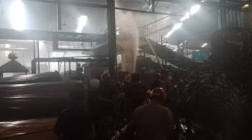 KOBARAN API di Gudang Milik PT SSTC Banjarmasin