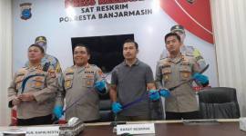 Pelaksana Harian (Plh) Kapolresta Banjarmasin, Kombes Pol Timbul R.K. Siregar, dalam konferensi pers di Mapolresta Banjarmasin, Selasa (5/5/2026) (SuarIndonesia/YI)