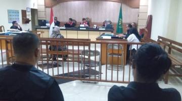 Sidang lanjutan perkara dugaan Korupsi dengan 169 kredit macet di BRI Unit Kuin Alalak Banjarmasin di Pengadilan Tindak Piana Korupsi (tipikor), Rabu (6/5/2026) menghadirkan saksi Ahli, saksi Adichat. (SuarIndonesia/ZI)