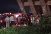 Riyan (29), nekat menceburkan diri dari atas Jembatan Basirih Banjarmasin. Barat, Senin (11/5/2026) malam, sekitar pukul 20.00 WITA (SuarIndonesia/DO)