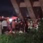 Riyan (29), nekat menceburkan diri dari atas Jembatan Basirih Banjarmasin. Barat, Senin (11/5/2026) malam, sekitar pukul 20.00 WITA (SuarIndonesia/DO)