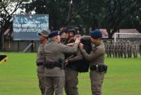 Pelatihan dibuka Kapolda Kalsel, Irjen Pol Dr. Rosyanto Yudha Hermawan, SIK, SH, MH, secara resmi berlangsung di Lapangan Makosat Brimob Polda Kalsel, Senin (18/5/2026) (SuarIndonesia/Ist)