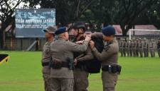 Pelatihan dibuka Kapolda Kalsel, Irjen Pol Dr. Rosyanto Yudha Hermawan, SIK, SH, MH, secara resmi berlangsung di Lapangan Makosat Brimob Polda Kalsel, Senin (18/5/2026) (SuarIndonesia/Ist)