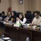 Rapat evaluasi dan perencanaan lanjutan pengelolaan transportasi publik yang digelar di Ruang Rapat Komisi III DPRD Kalsel, Kamis (21/5/2026). (SuarIndonesia/Ist)