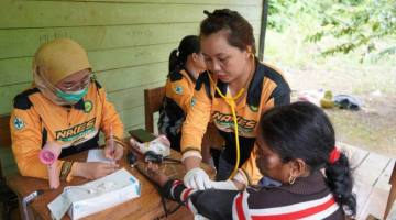 Pelayanan kesehatan Pubertas bagi masyarakat di SD Kecil Ambata, Kecamatan Halong, Kabupaten Balangan.. (SuarIndonesia/Adv)