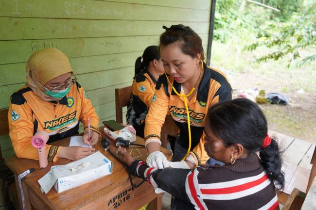 Pelayanan kesehatan Pubertas bagi masyarakat di SD Kecil Ambata, Kecamatan Halong, Kabupaten Balangan.. (SuarIndonesia/Adv) 