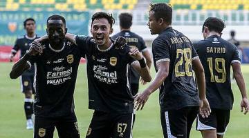 Adhyaksa FC lolos ke Super League musim depan usai kalahkan Persipura 1-0. (Foto: Antara/Angga Budhiyanto)