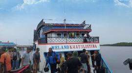 Aktivitas pelayaran di pelabuhan Rasau Jaya, Kalbar. (Foto: Dok Antara)