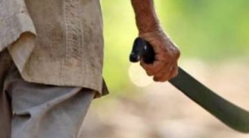 AKSI SADIS Seorang Paman Habisi Bocah Ponakannya hingga Bacok Ibu Korban dan Warga