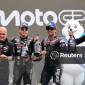 PODIUM JUARA - Jorge Martin dari Aprilia Racing merayakan kemenangannya di podium setelah memenangkan balapan MotoGP, dengan Marco Bezzecchi dari Aprilia Racing berada di posisi kedua dan Ai Ogura dari Trackhouse MotoGP Team di posisi ketiga. (Foto: REUTERS/Stephane Mahe)