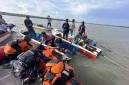 Tim SAR gabungan saat evakuasi korbang terseret arus di Muara Badak, Kukar, Kaltim, pada Jumat (1/5/2026). (Foto: SAR Balikpapan)