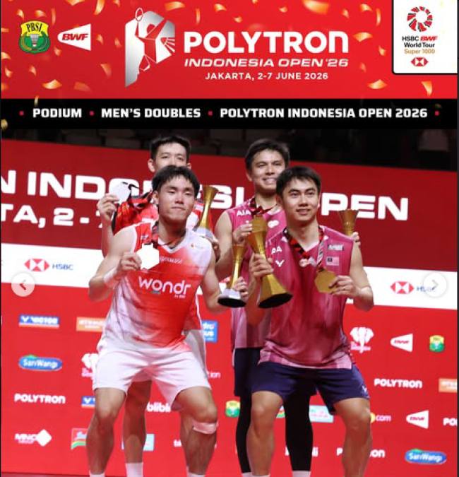 Podium juara ganda putra. (Foto: ig@badminton.ina)