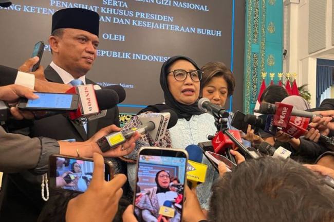 Kepala Badan Gizi Nasional (BGN) Nanik S Deyang memberikan pernyataan pers di Istana Negara, Jakarta, Senin (8/6/2026). (Foto: Antara/Fathur Rochman)
